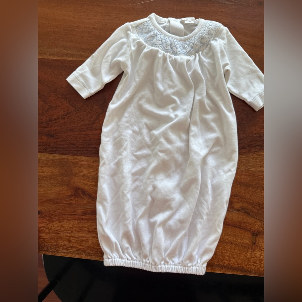 Kissy Kissy sleep gown - premie
